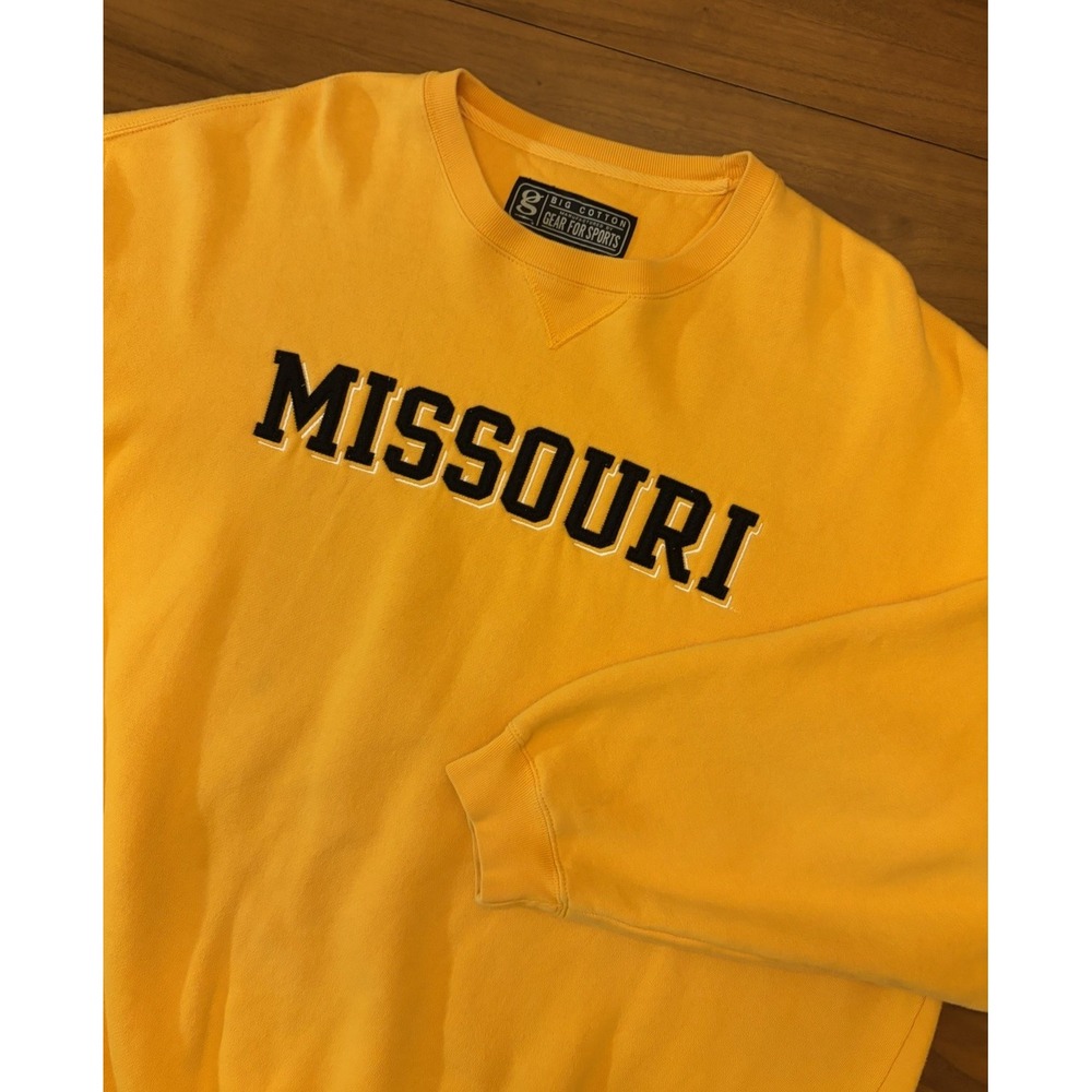 Vintage Missouri Tigers Mizzou Crewneck Sweatshirt Men XL Yellow GEAR Cotton 90s